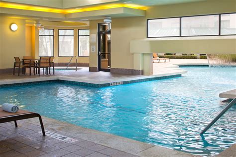 courtyard by marriott reservations.